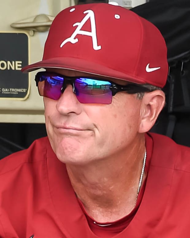 Dave Van Horn-Ole Miss CWS 6